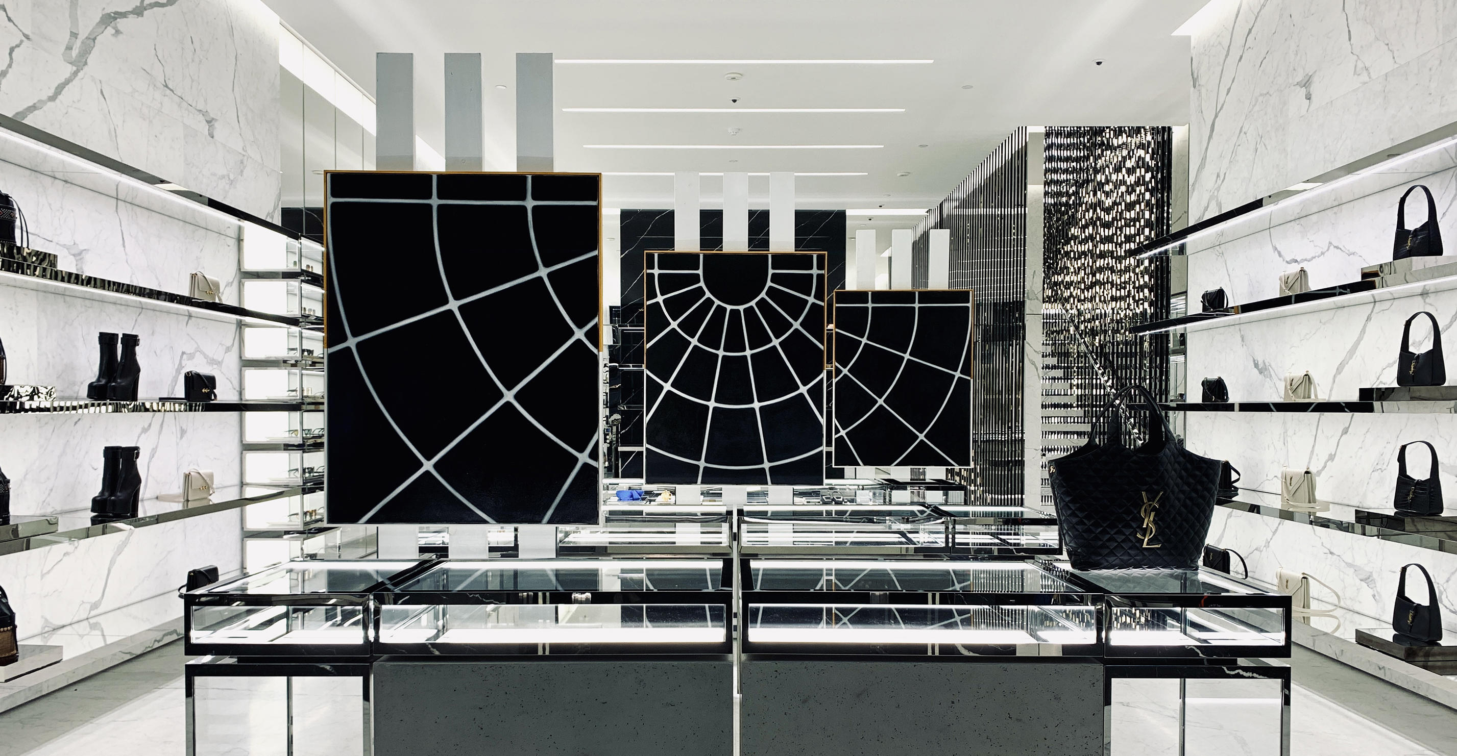 SAINT LAURENT / THOMAS JEPPE